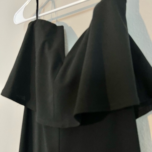 Black jumpsuit from Lulu’s New without tags. - Picture 3 of 5